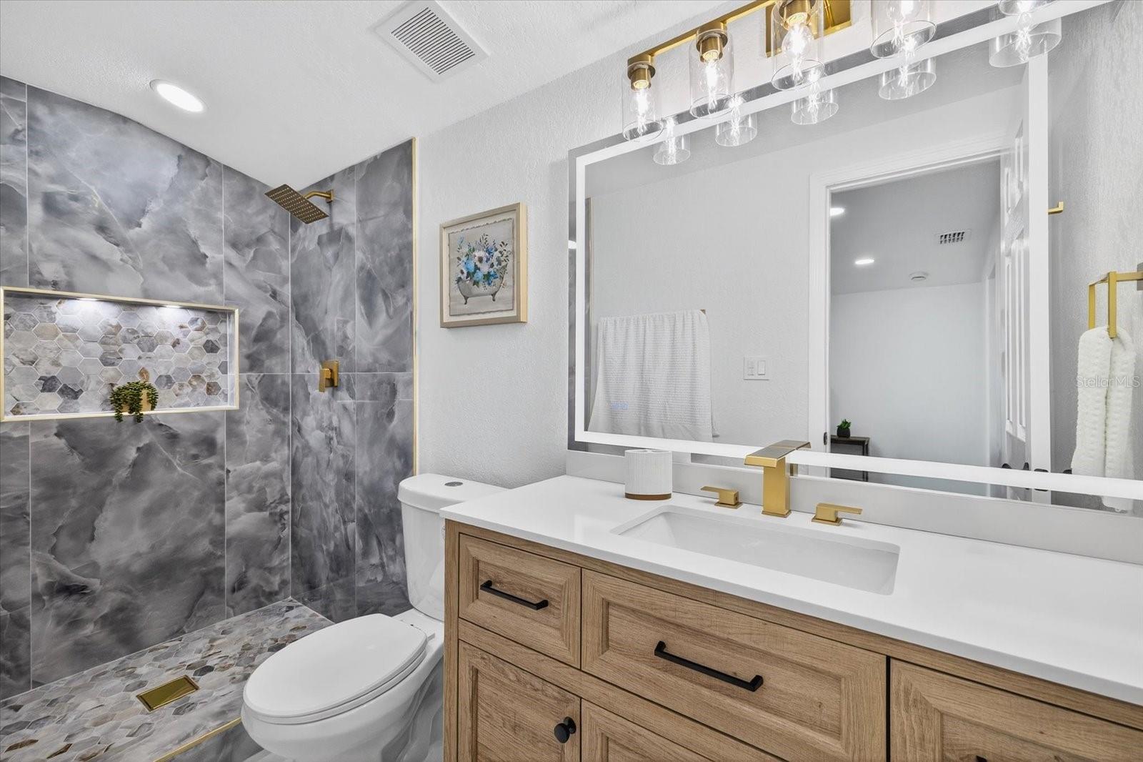 Image 15 of 34 For 1513 Sligh Avenue