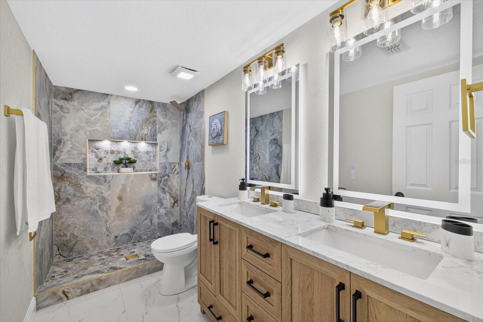 Image 23 of 34 For 1513 Sligh Avenue