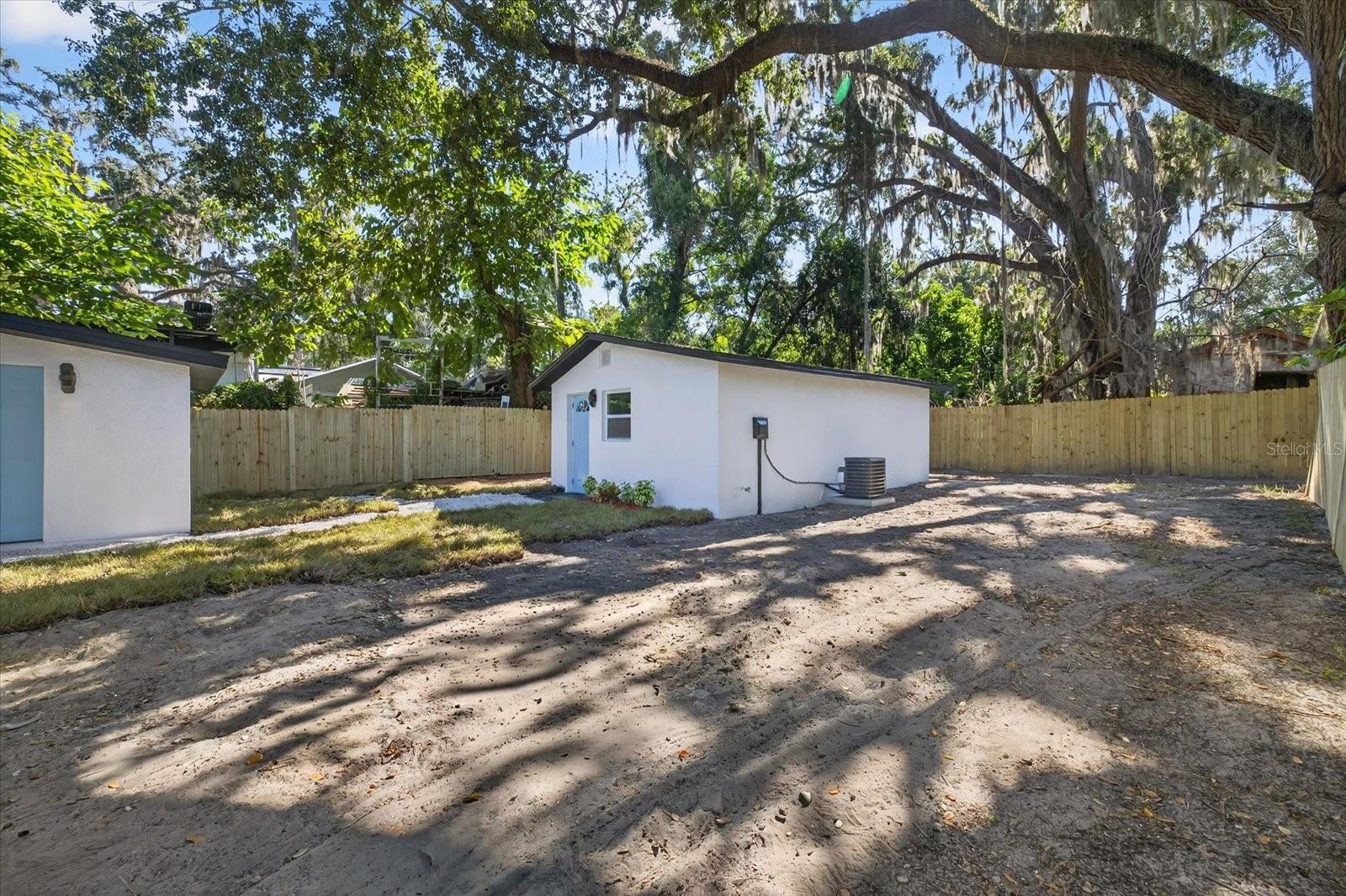 Image 28 of 34 For 1513 Sligh Avenue