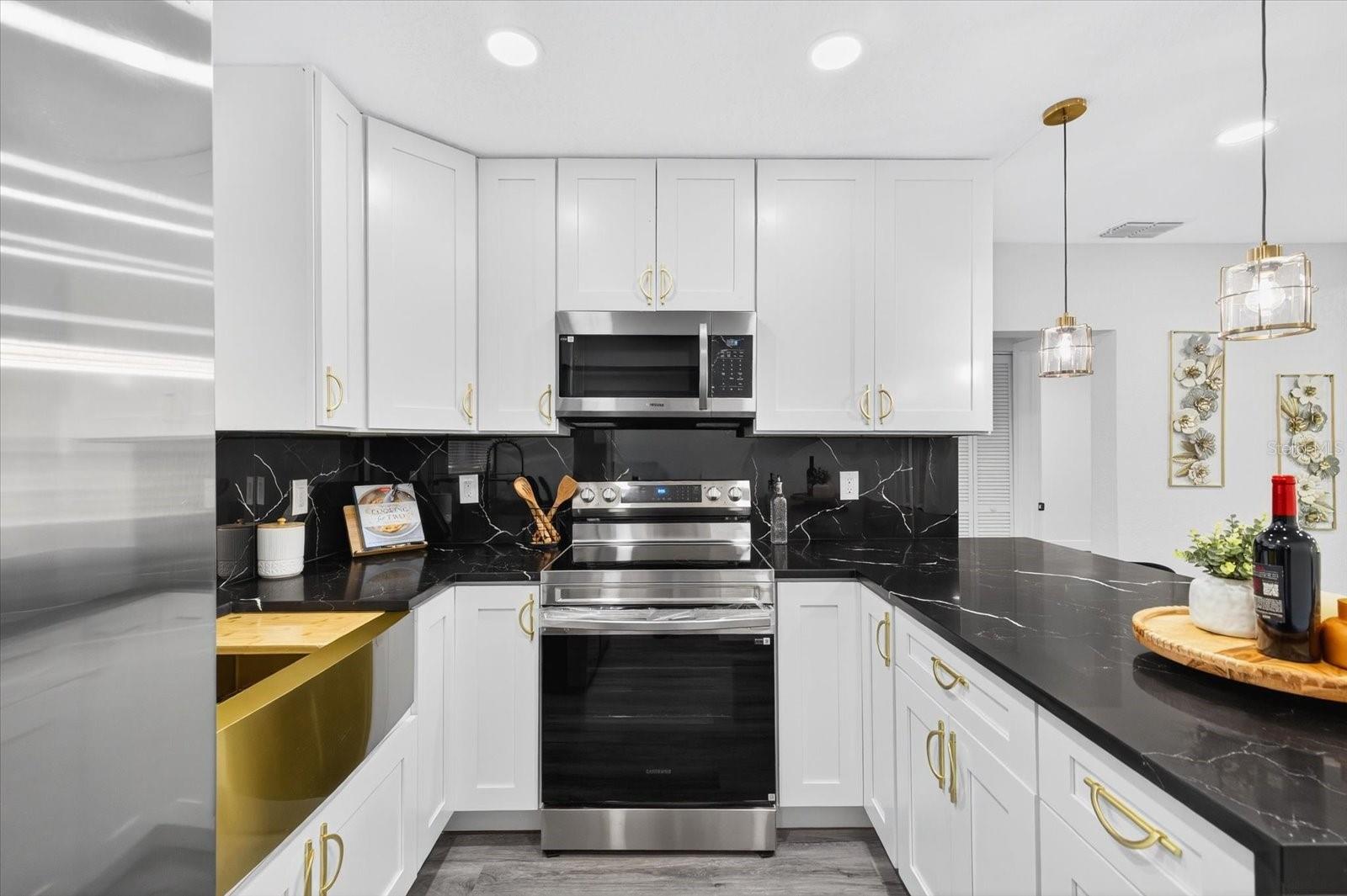 Image 8 of 34 For 1513 Sligh Avenue