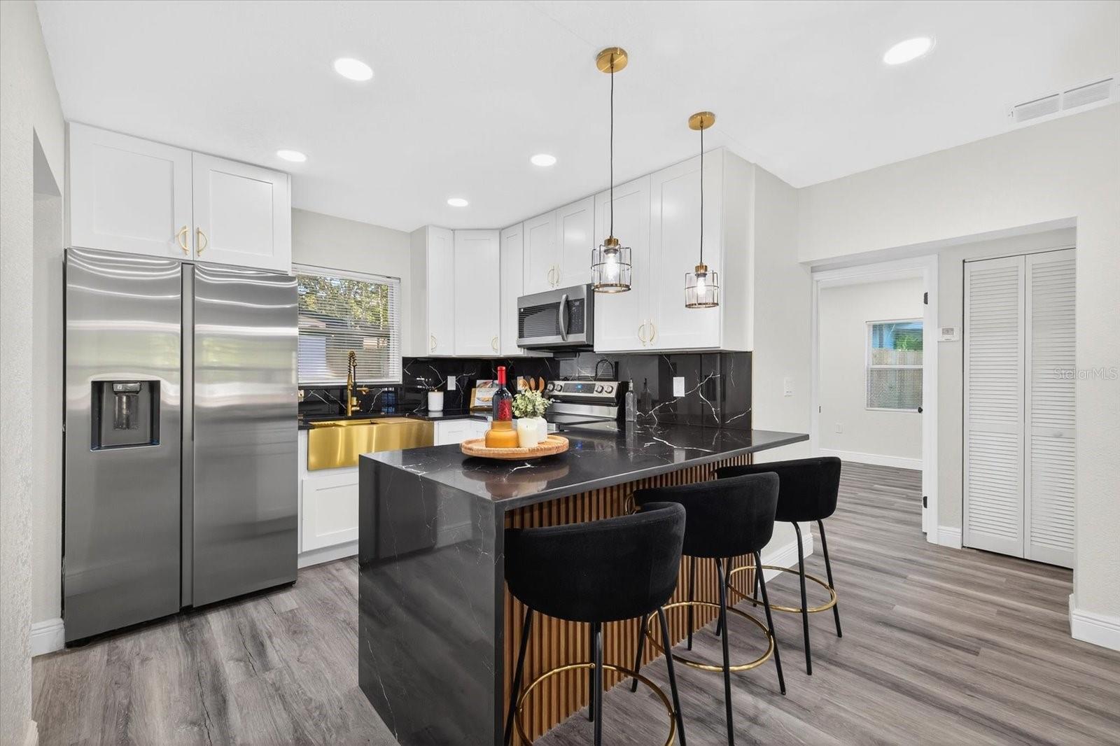 Image 9 of 34 For 1513 Sligh Avenue