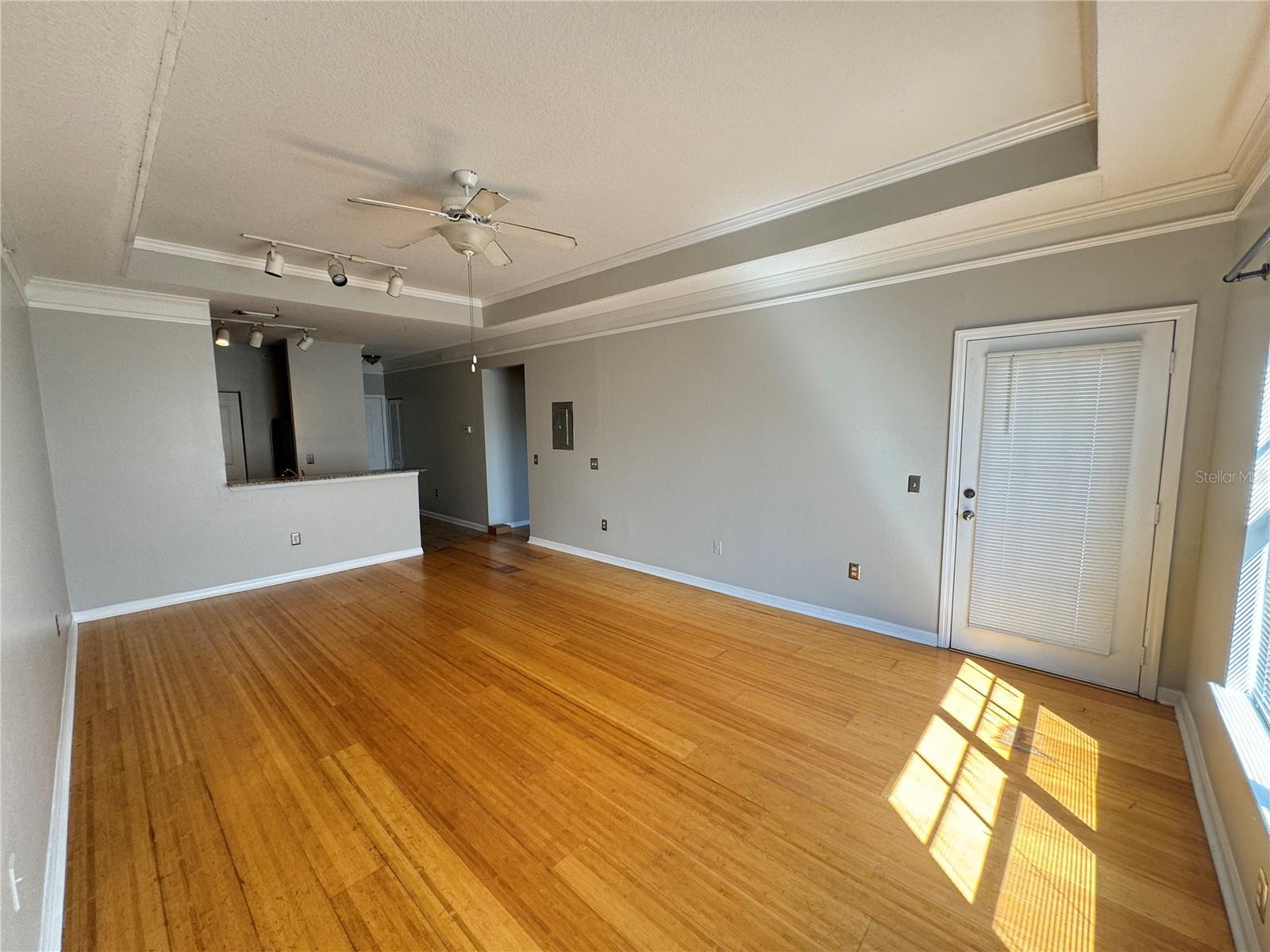 Image 2 of 28 For 4207 Dale Mabry Highway 6406