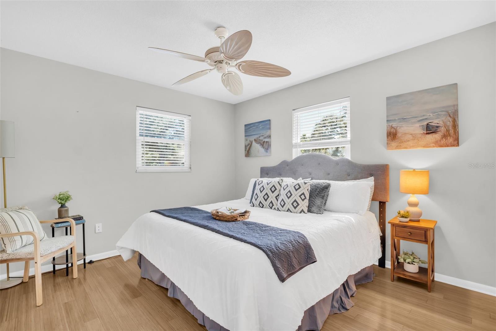 Image 20 of 40 For 2056 Red Cedar Lane E