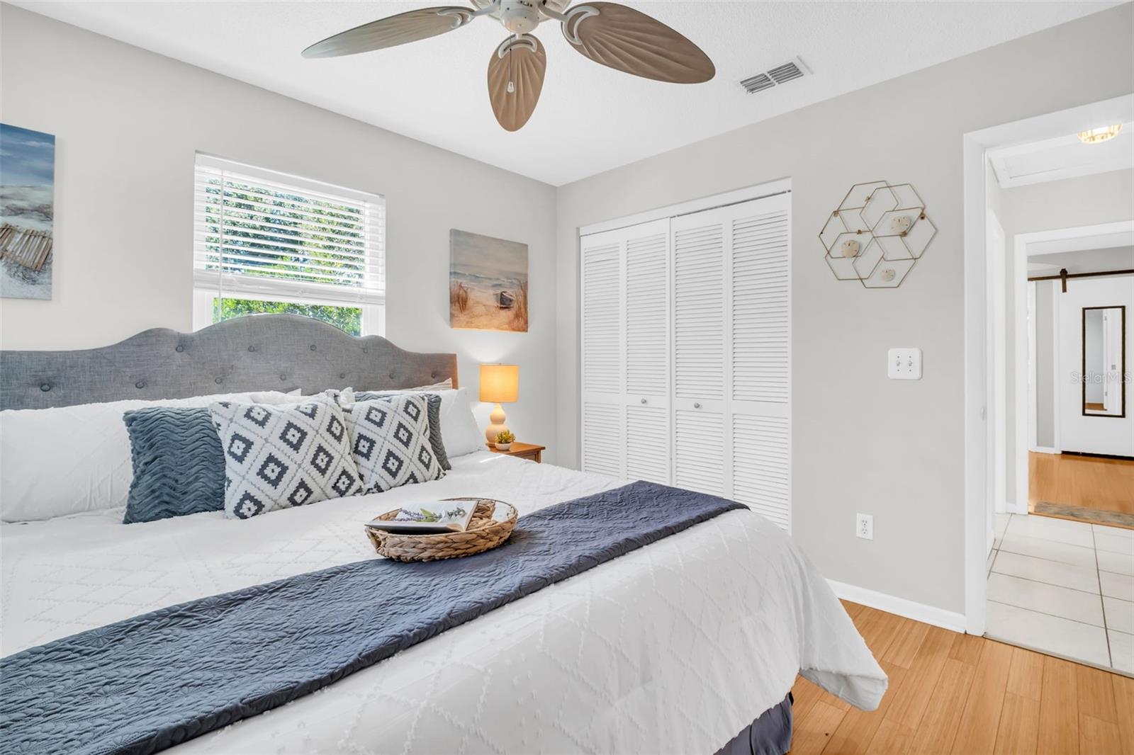 Image 22 of 40 For 2056 Red Cedar Lane E