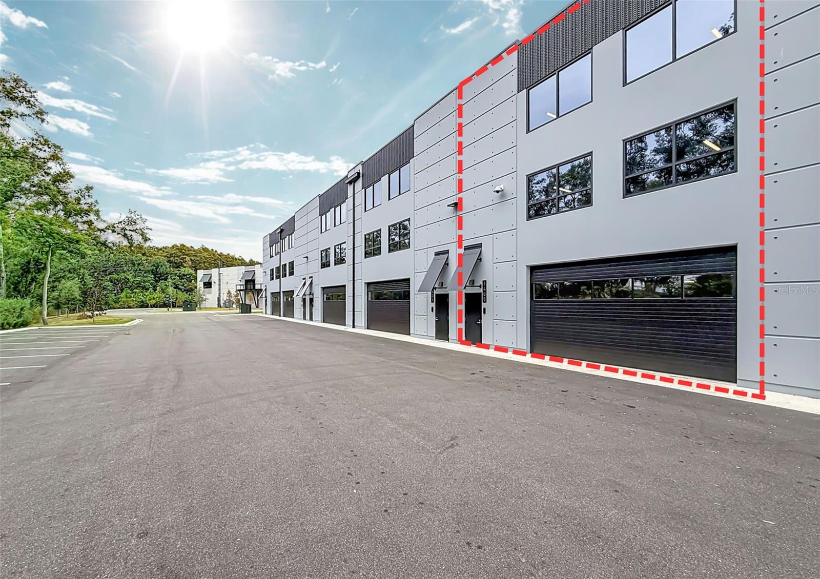 Listing photo id 0 for 6500 Motor Enclave Way #1405