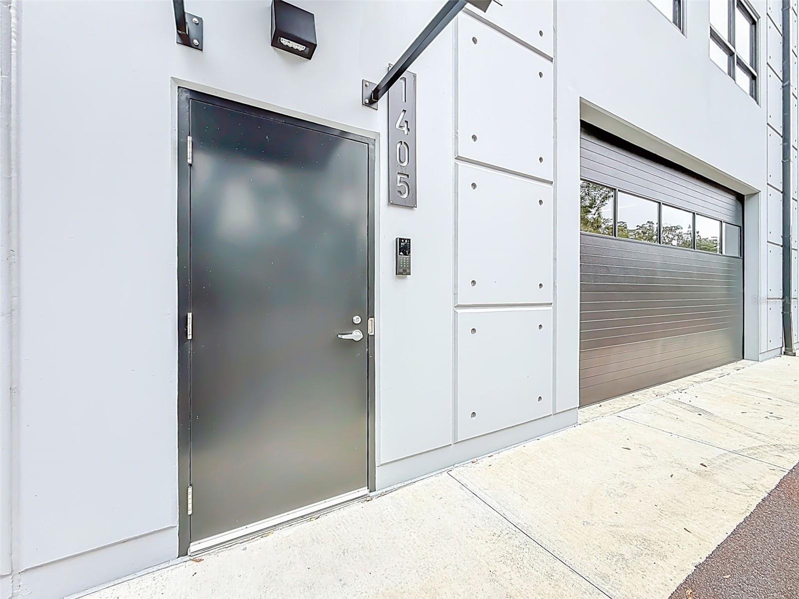 Listing photo id 19 for 6500 Motor Enclave Way #1405