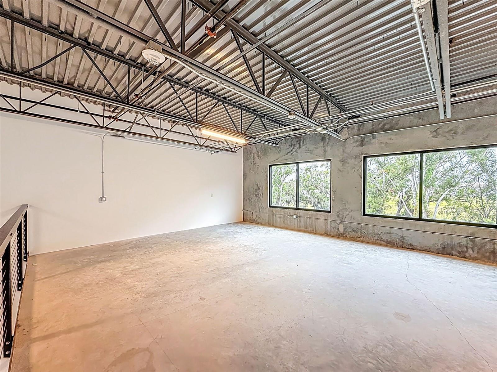 Listing photo id 30 for 6500 Motor Enclave Way #1405