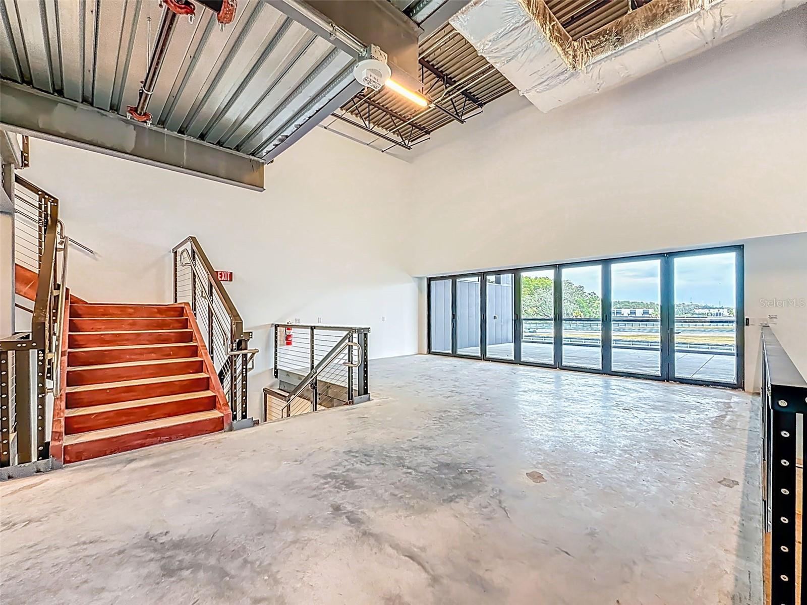 Listing photo id 35 for 6500 Motor Enclave Way #1405