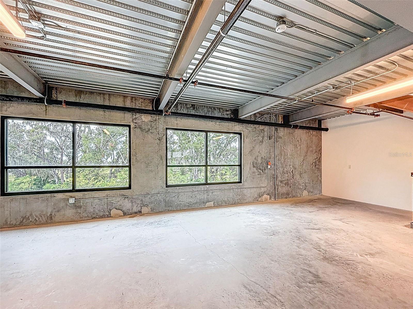 Listing photo id 36 for 6500 Motor Enclave Way #1405