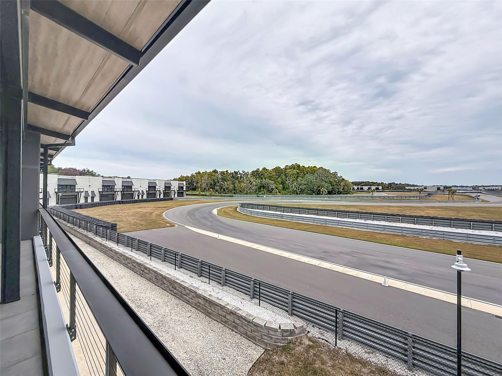 Listing photo id 40 for 6500 Motor Enclave Way #1405