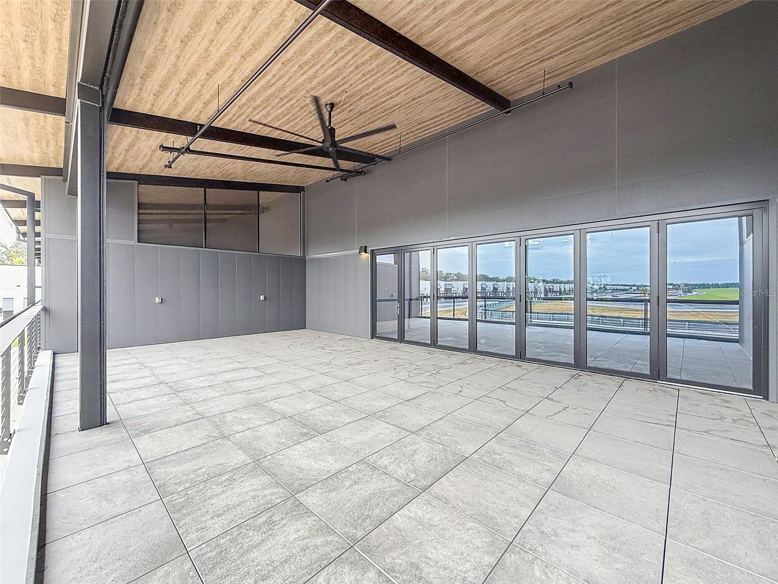 Listing photo id 43 for 6500 Motor Enclave Way #1405