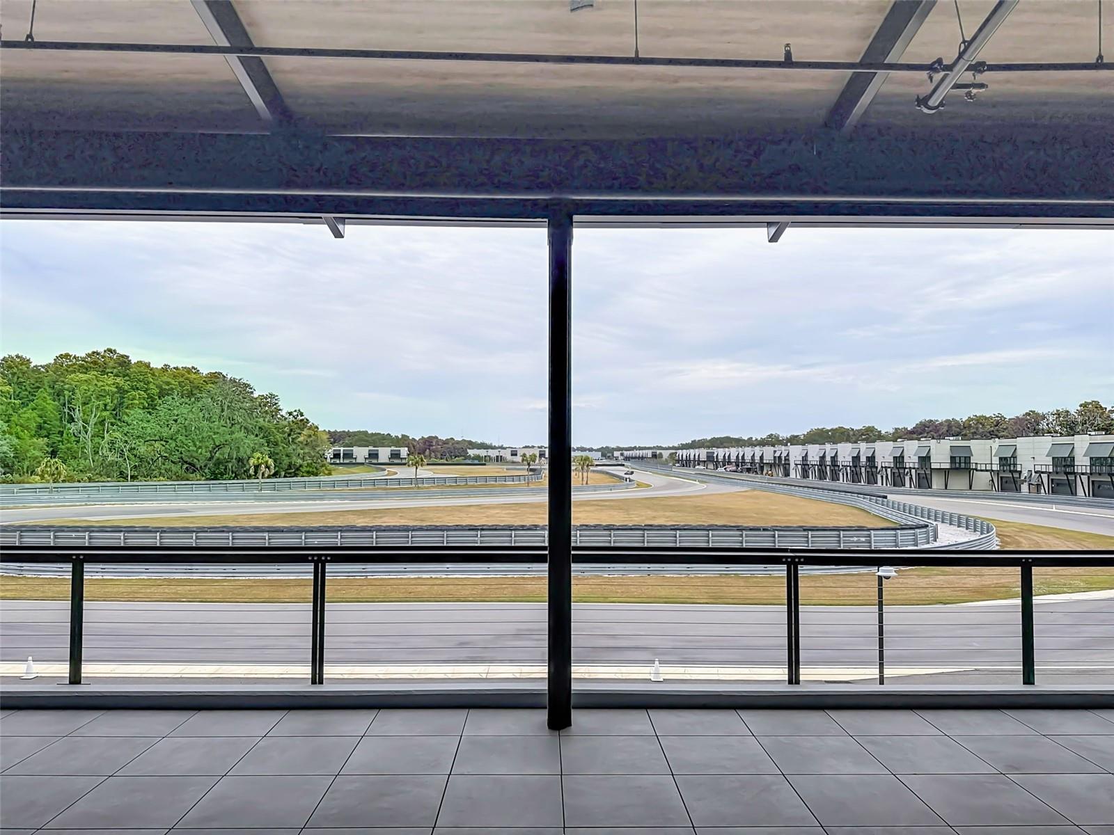 Listing photo id 46 for 6500 Motor Enclave Way #1405