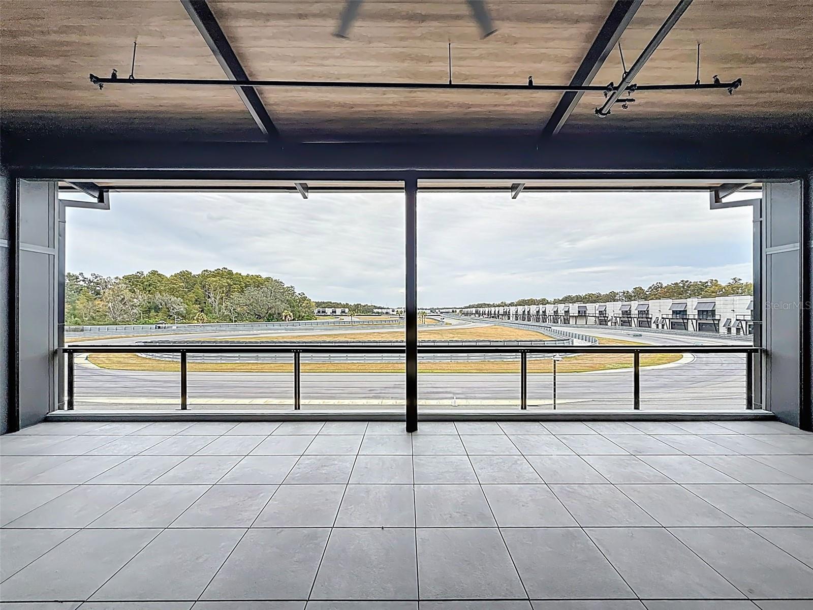 Listing photo id 47 for 6500 Motor Enclave Way #1405