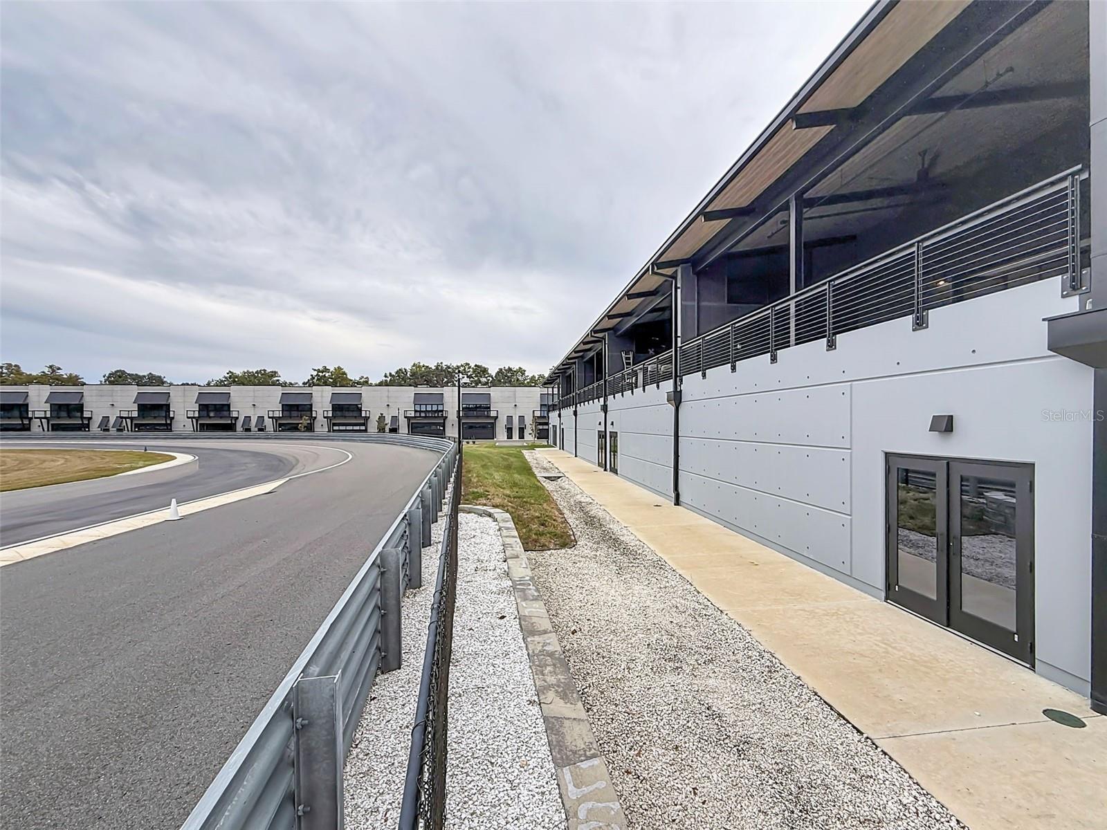 Listing photo id 62 for 6500 Motor Enclave Way #1405