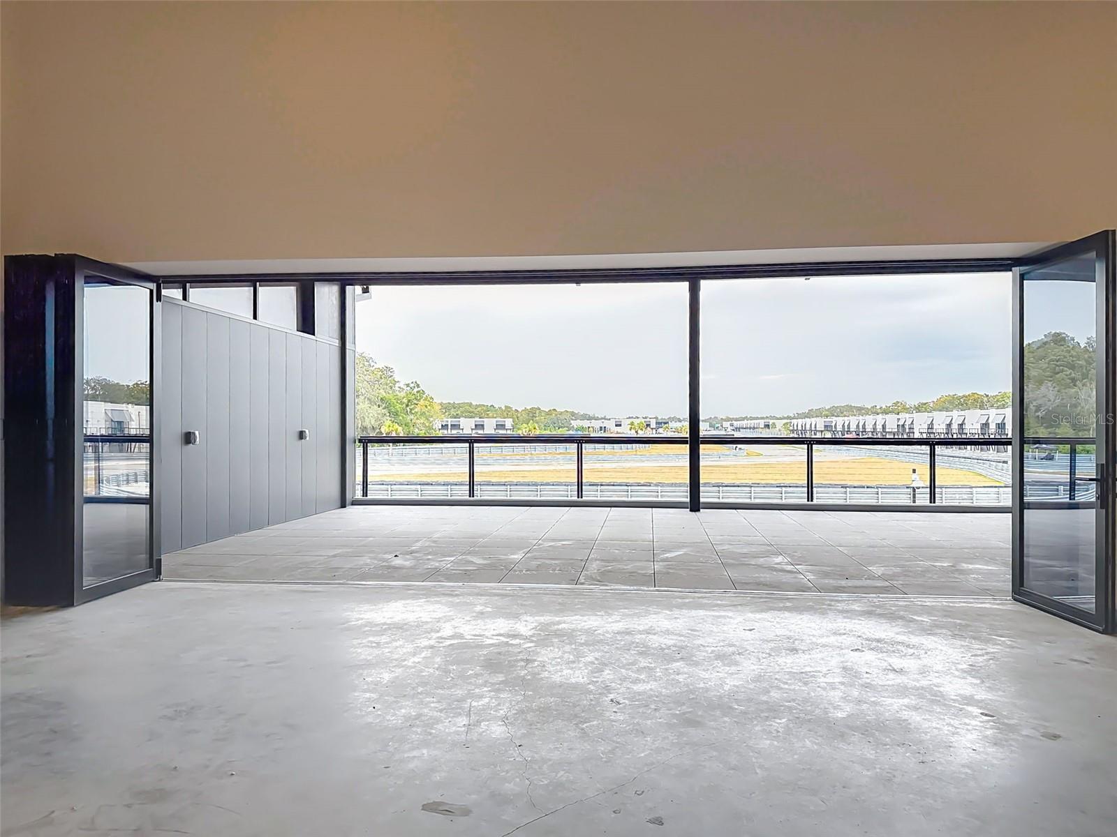 Listing photo id 72 for 6500 Motor Enclave Way #1405