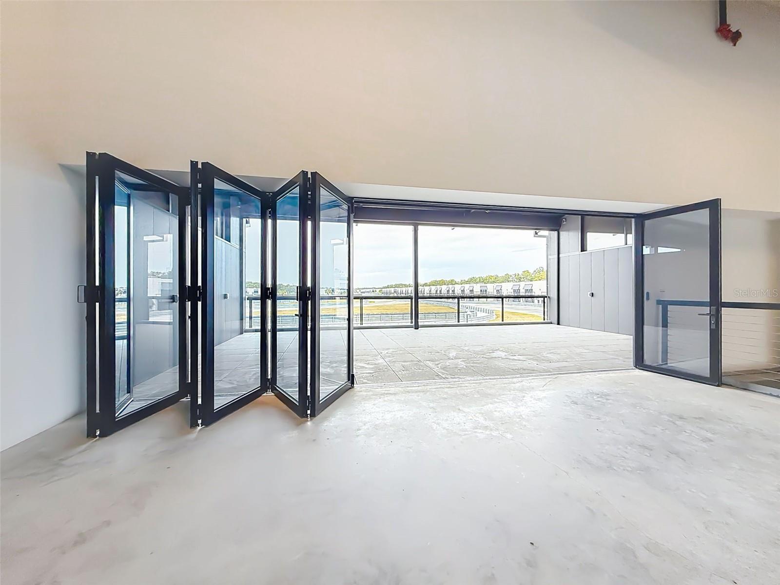 Listing photo id 75 for 6500 Motor Enclave Way #1405