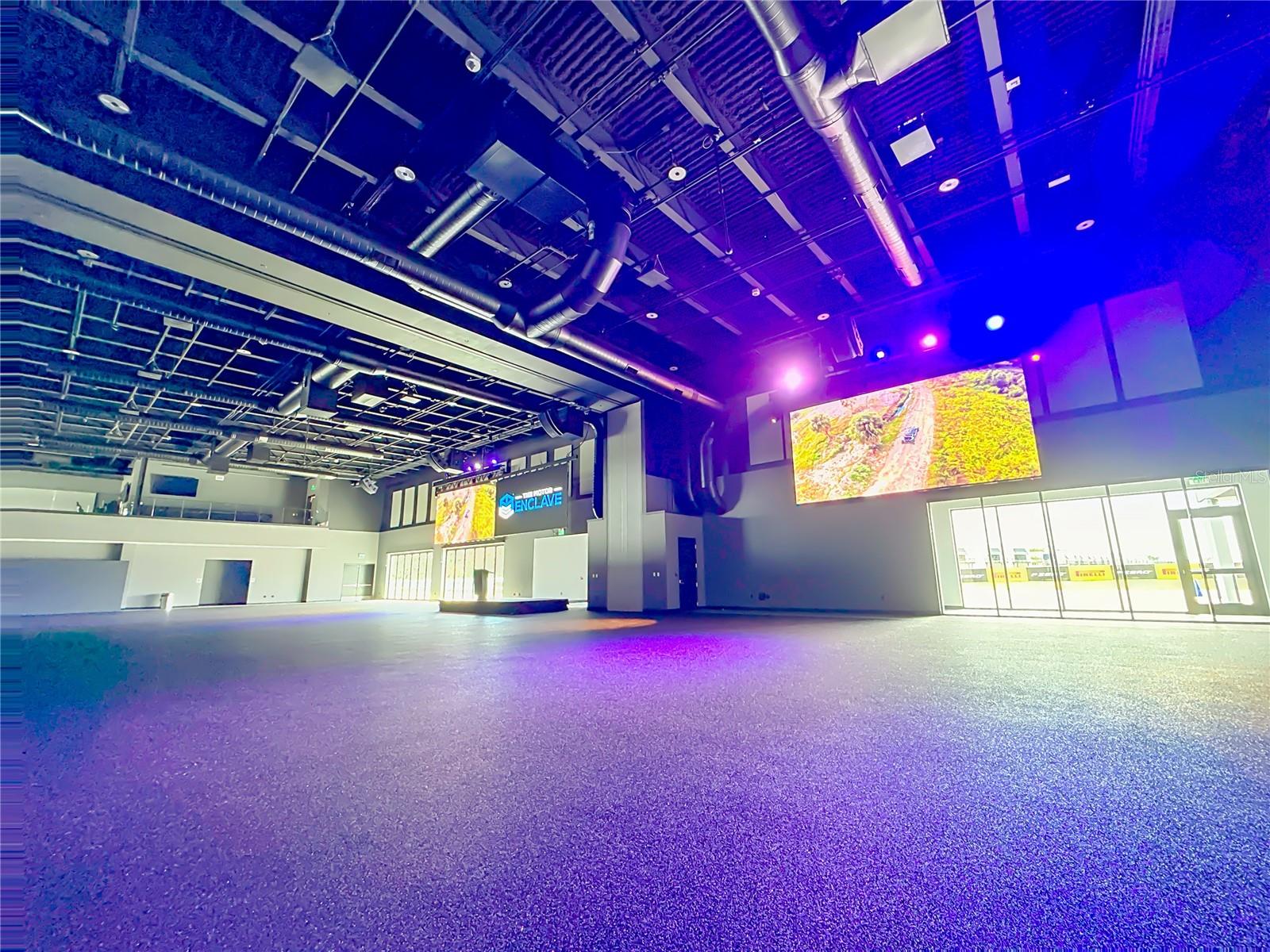 Listing photo id 82 for 6500 Motor Enclave Way #1405