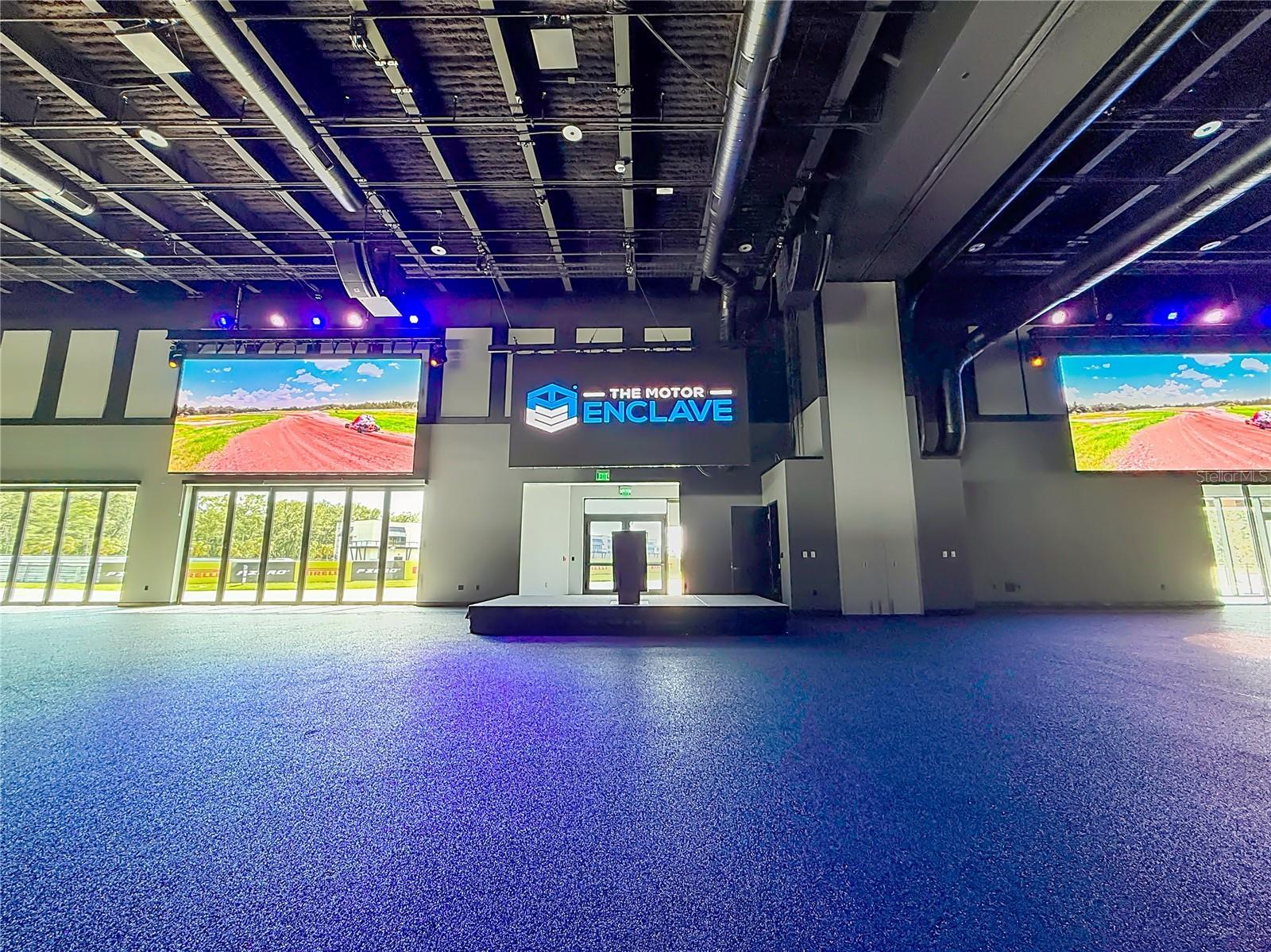 Listing photo id 83 for 6500 Motor Enclave Way #1405