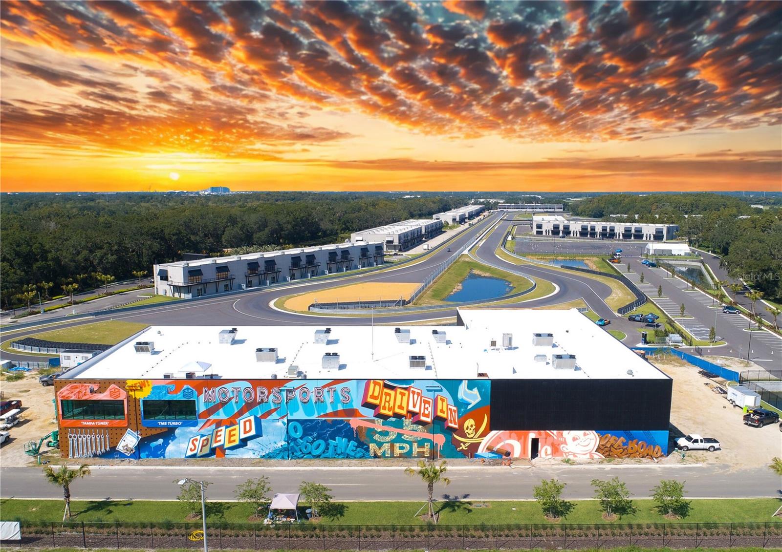 Listing photo id 86 for 6500 Motor Enclave Way #1405