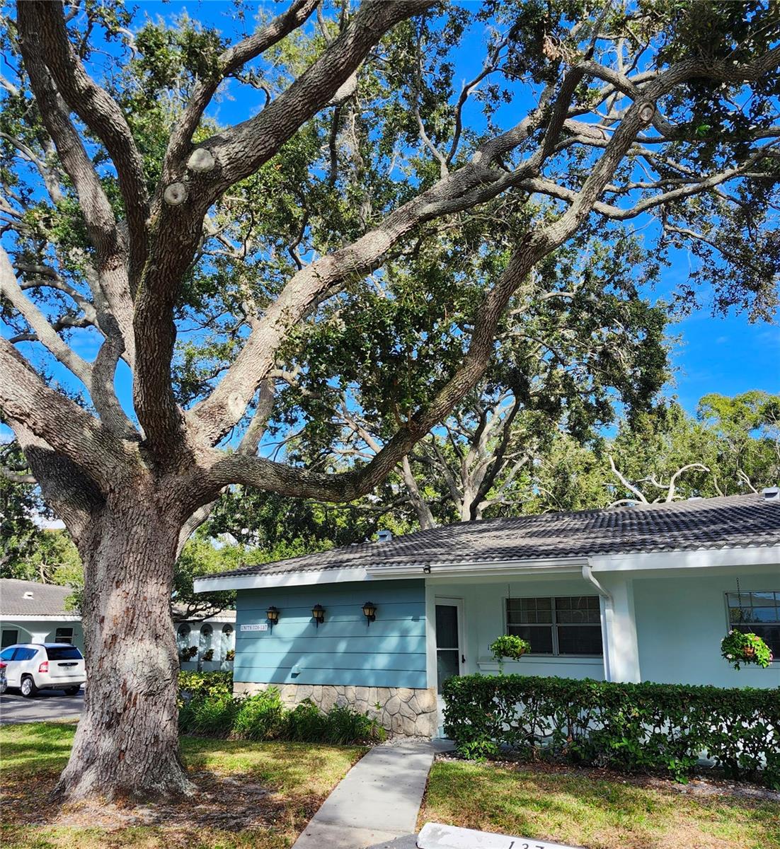 Image 26 of 29 For 11200 102nd Avenue 137