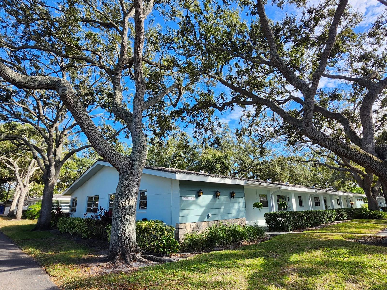 Image 27 of 29 For 11200 102nd Avenue 137