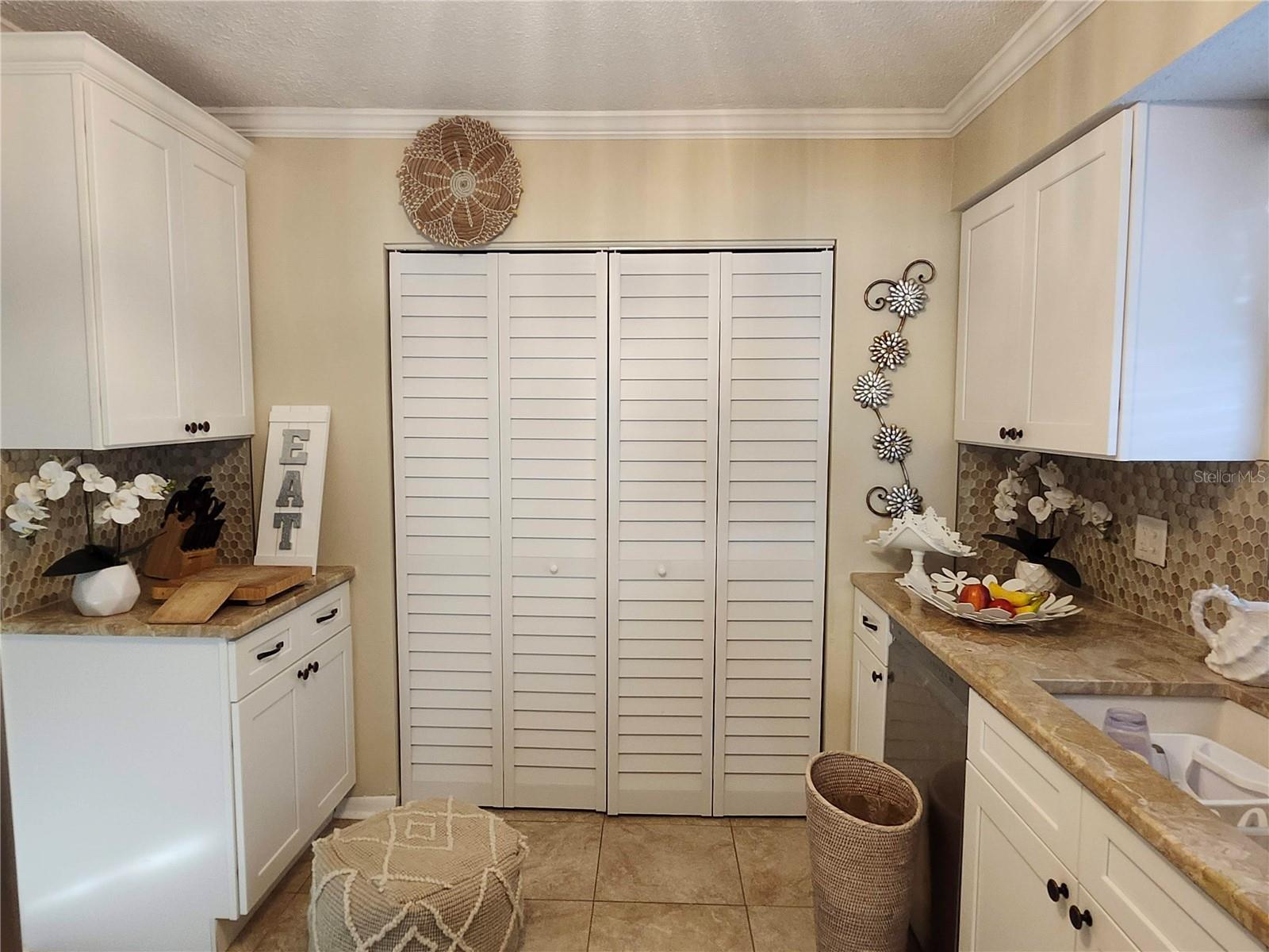 Image 5 of 29 For 11200 102nd Avenue 137