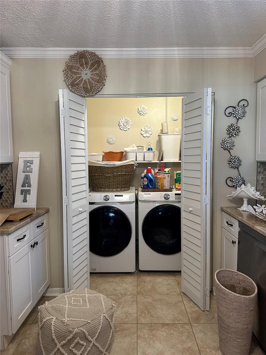 Image 7 of 29 For 11200 102nd Avenue 137