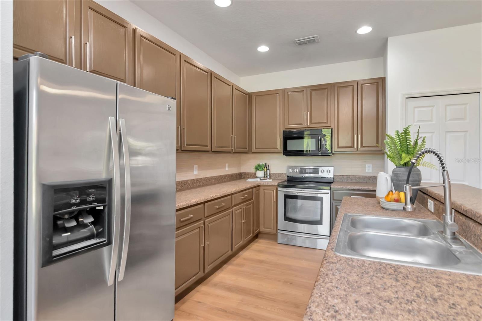 Image 20 of 44 For 2267 50th Street Circle E