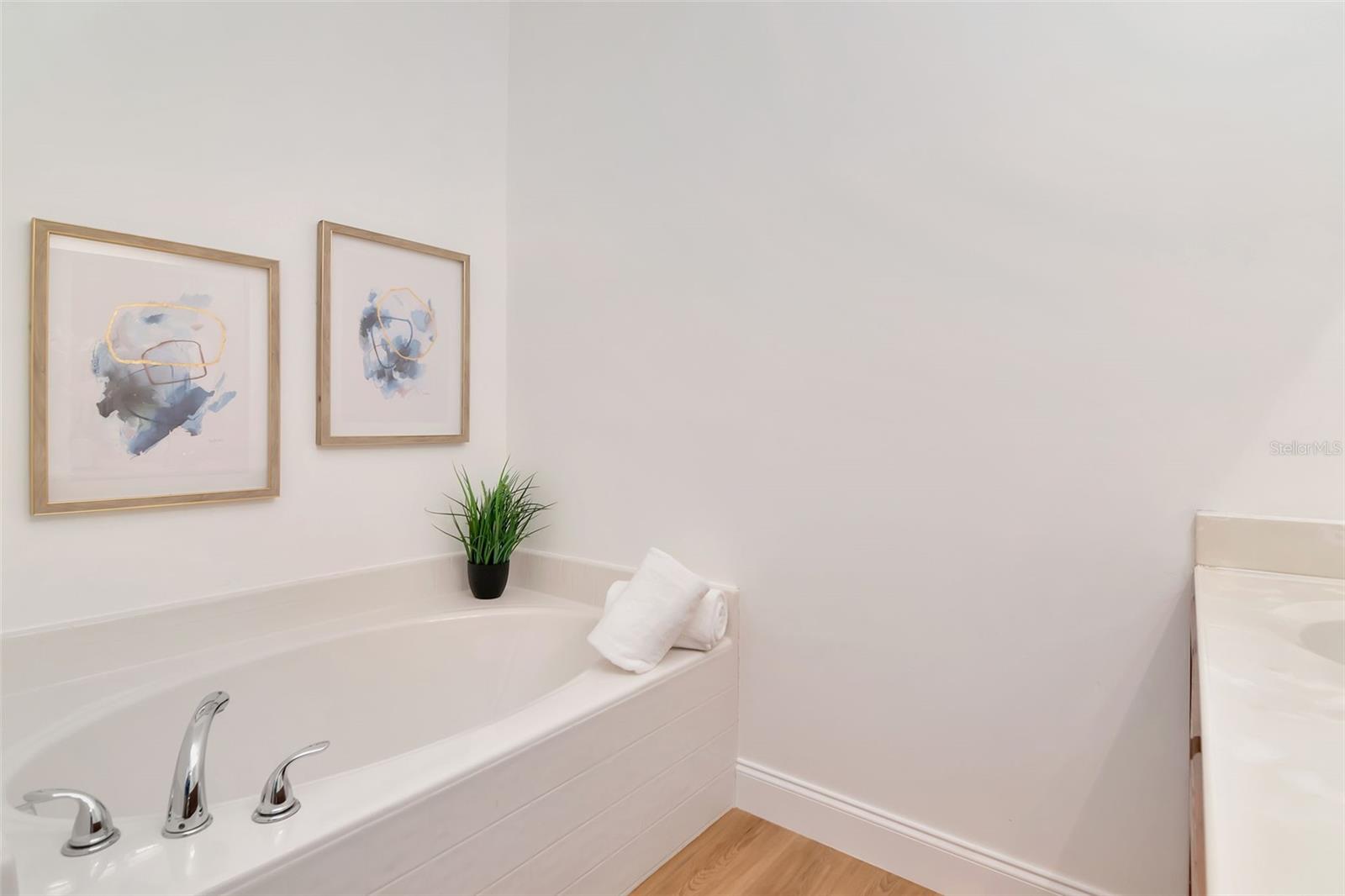 Image 31 of 44 For 2267 50th Street Circle E