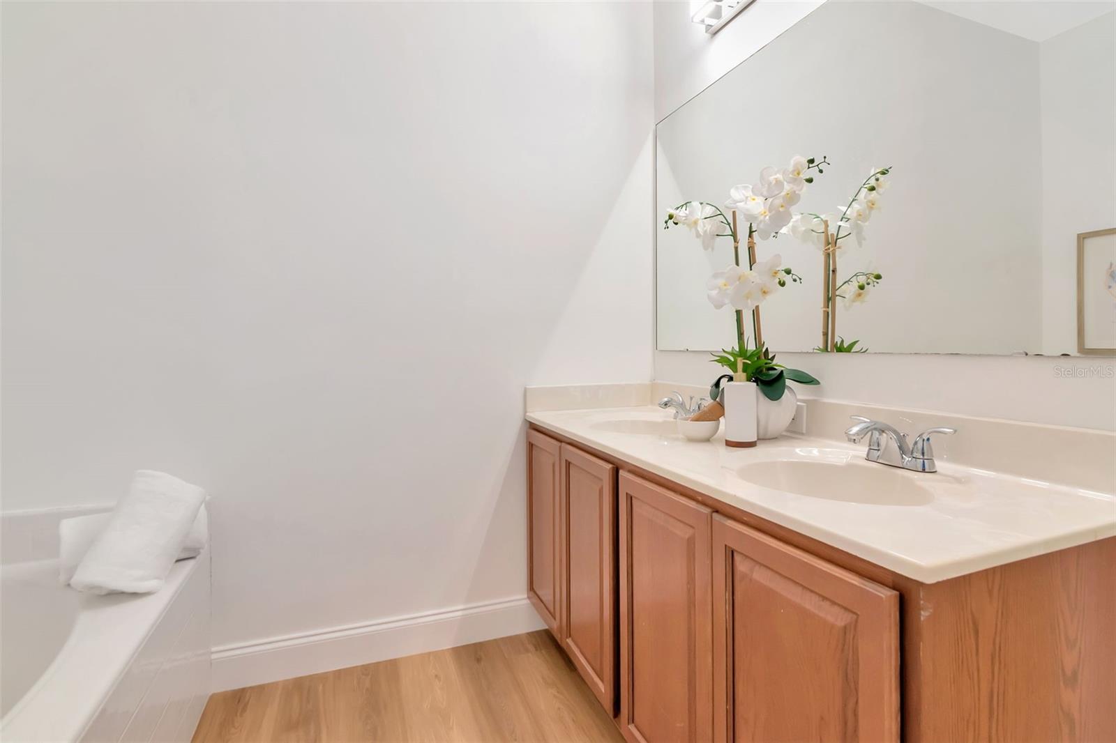 Image 32 of 44 For 2267 50th Street Circle E