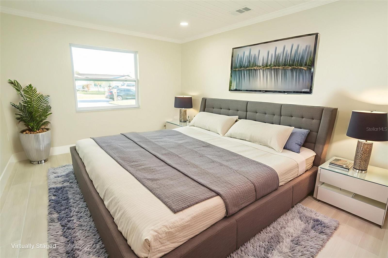 Image 11 of 53 For 4900 Shoreview Court