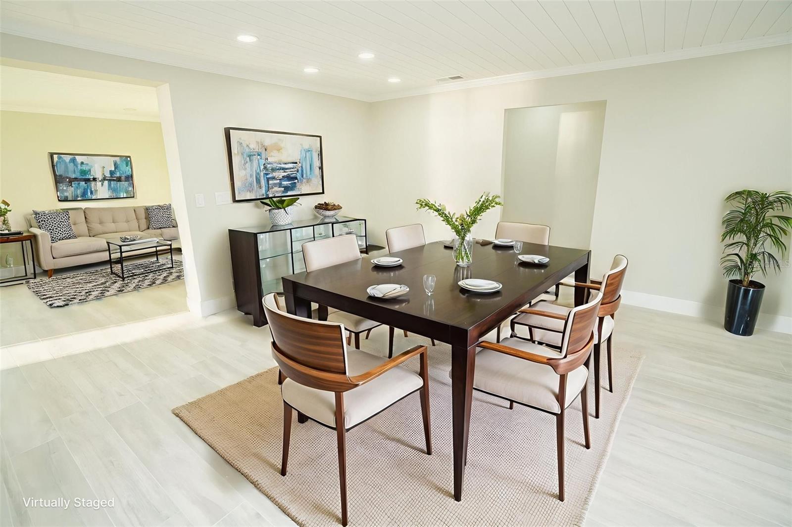 Image 22 of 53 For 4900 Shoreview Court