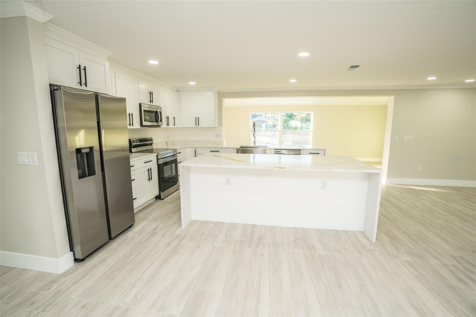 Image 9 of 53 For 4900 Shoreview Court