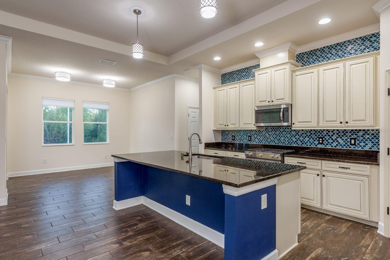 Image 12 of 43 For 5116 Coastal Scene Drive