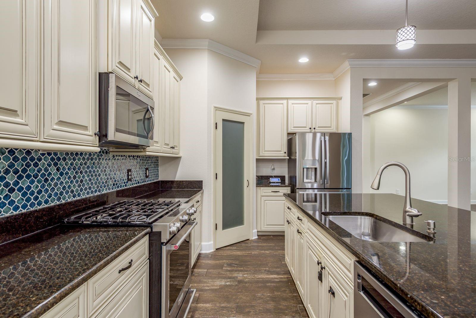 Image 14 of 43 For 5116 Coastal Scene Drive