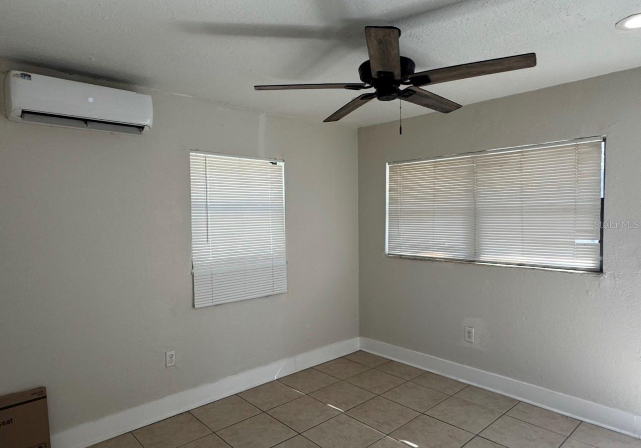 Image 3 of 5 For 10022 Lantana Avenue A