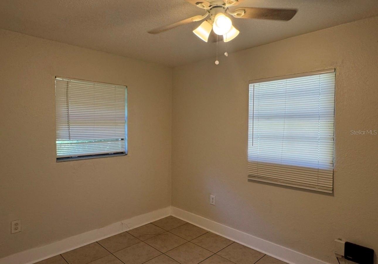 Image 4 of 5 For 10022 Lantana Avenue A