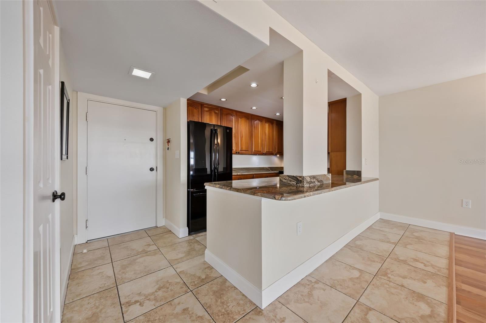 Image 18 of 50 For 4141 Bayshore Boulevard 1801