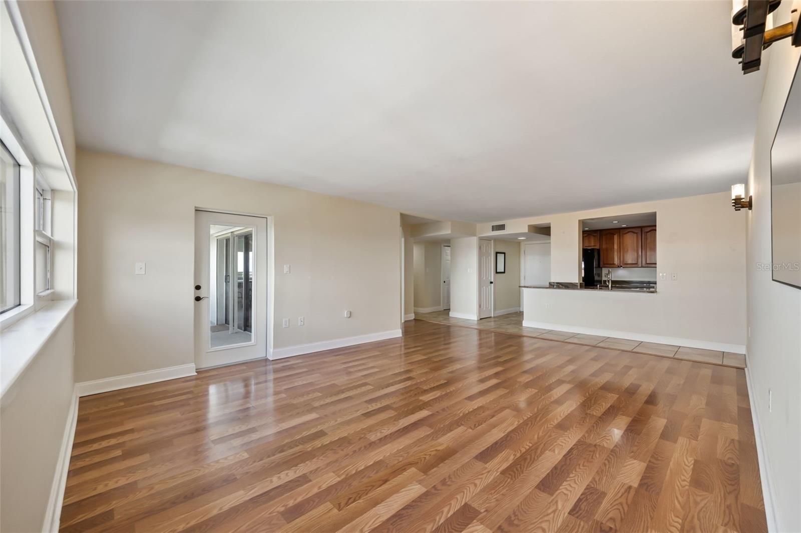 Image 27 of 50 For 4141 Bayshore Boulevard 1801