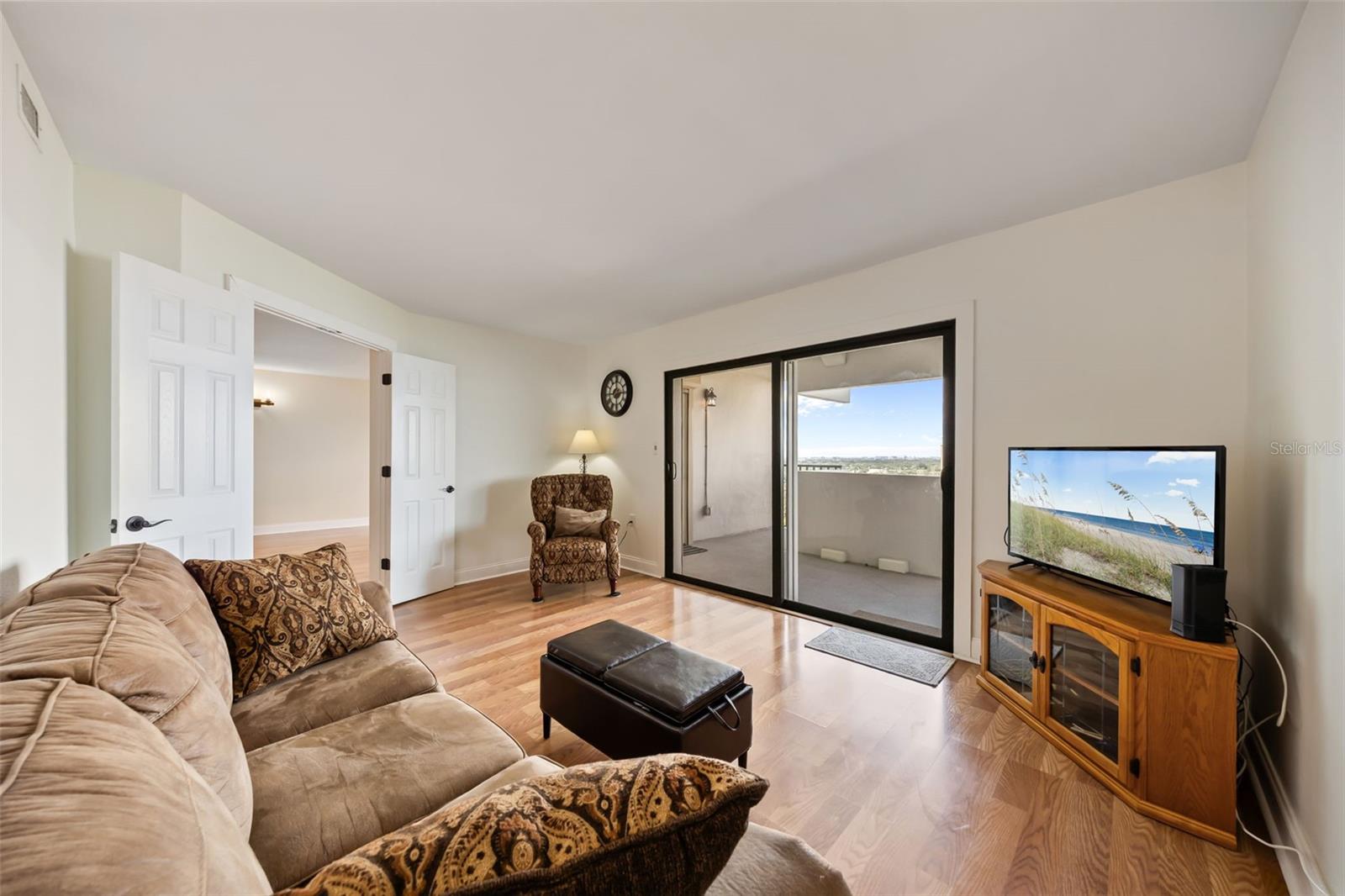 Image 29 of 50 For 4141 Bayshore Boulevard 1801