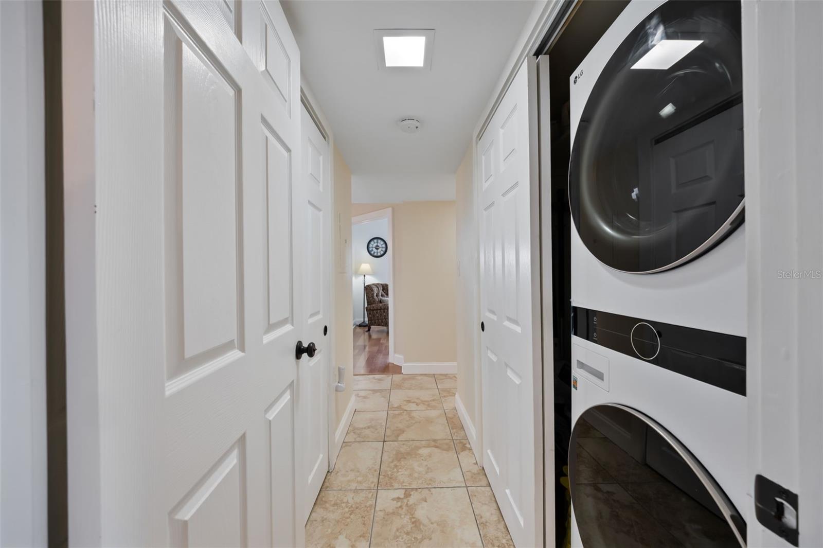 Image 39 of 50 For 4141 Bayshore Boulevard 1801