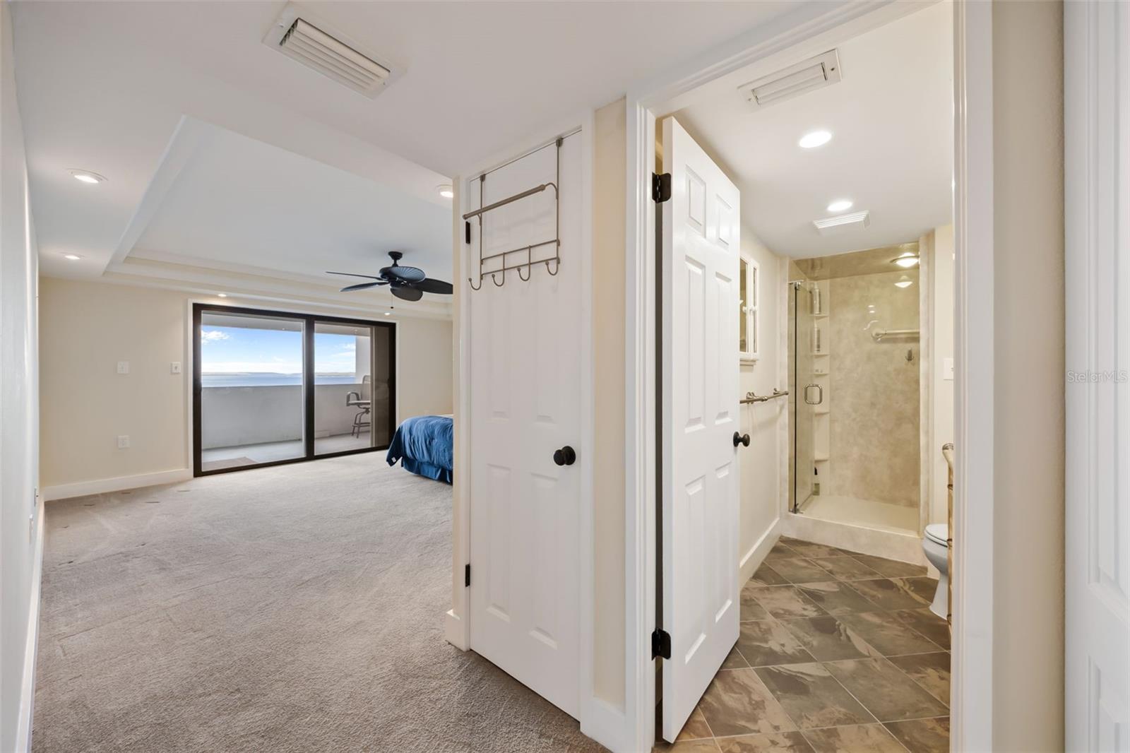 Image 40 of 50 For 4141 Bayshore Boulevard 1801