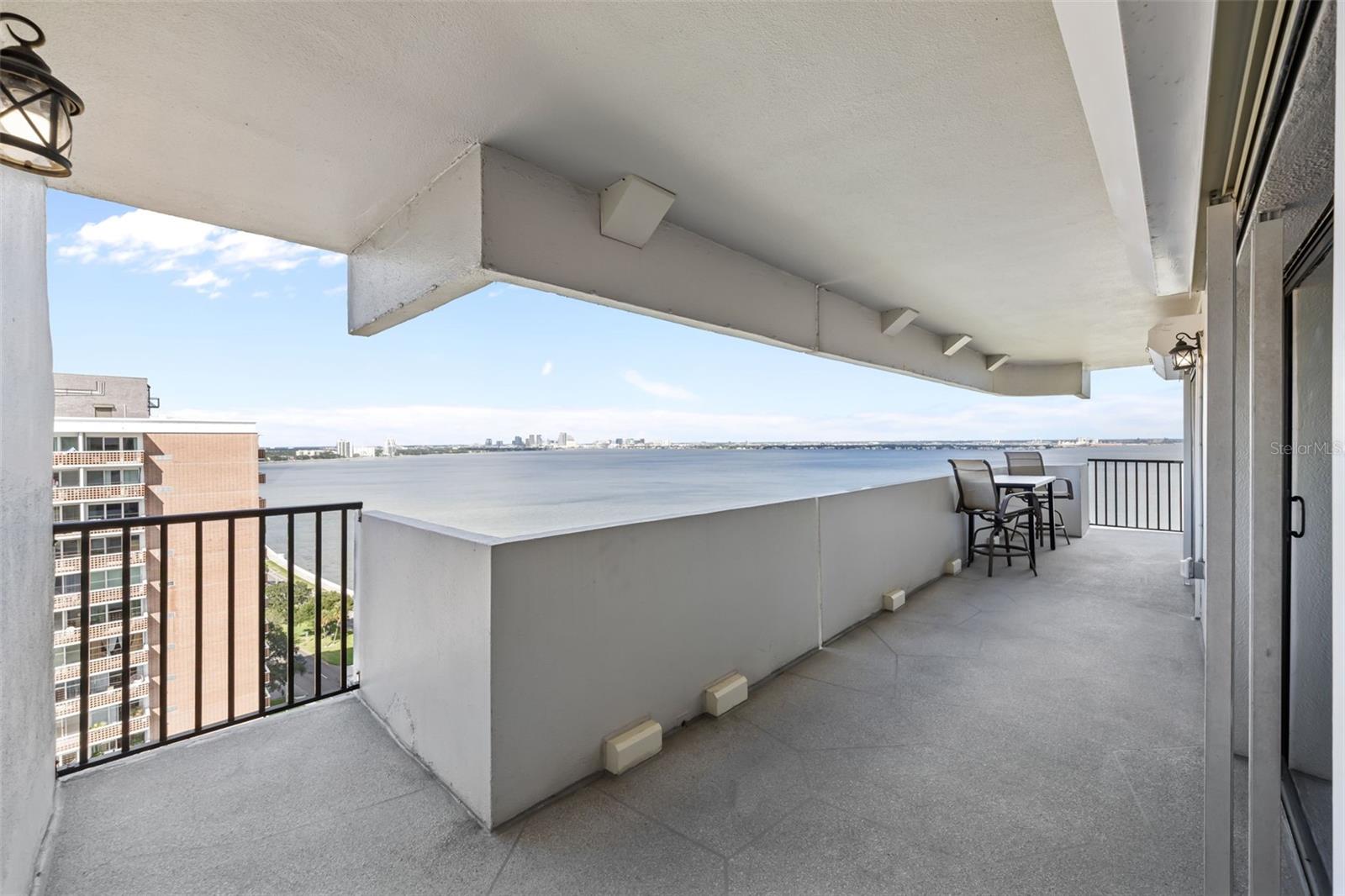 Image 46 of 50 For 4141 Bayshore Boulevard 1801