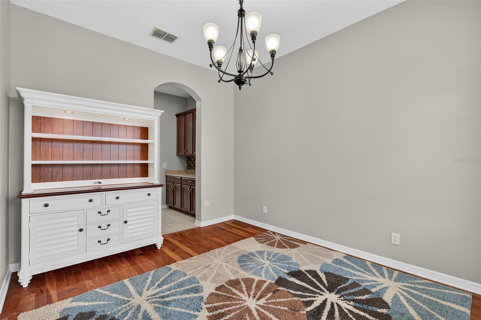 Image 14 of 100 For 8836 Handel Loop