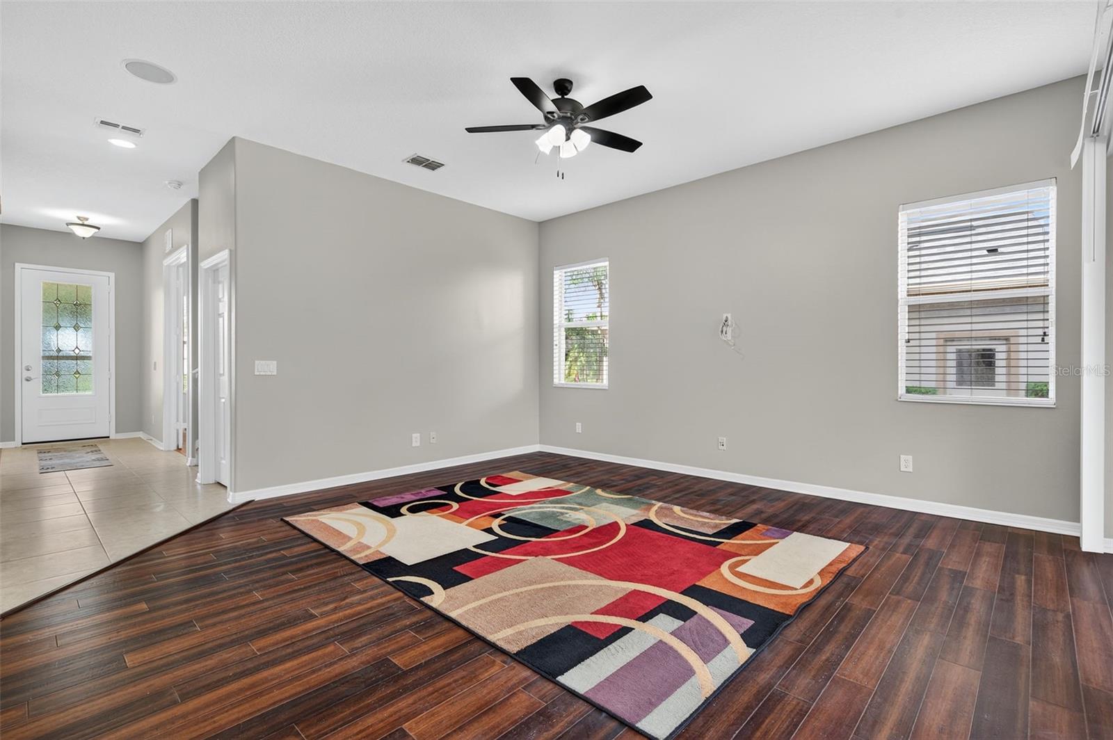 Image 22 of 100 For 8836 Handel Loop