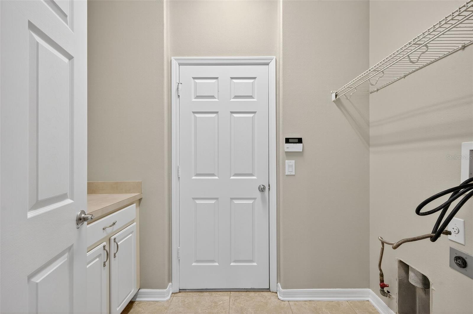 Image 40 of 100 For 8836 Handel Loop