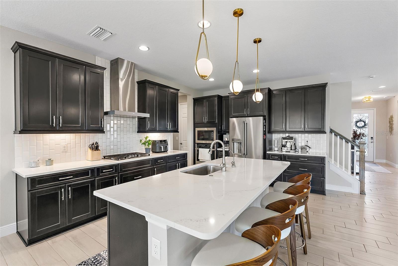 Image 5 of 47 For 8310 Carrhill Place