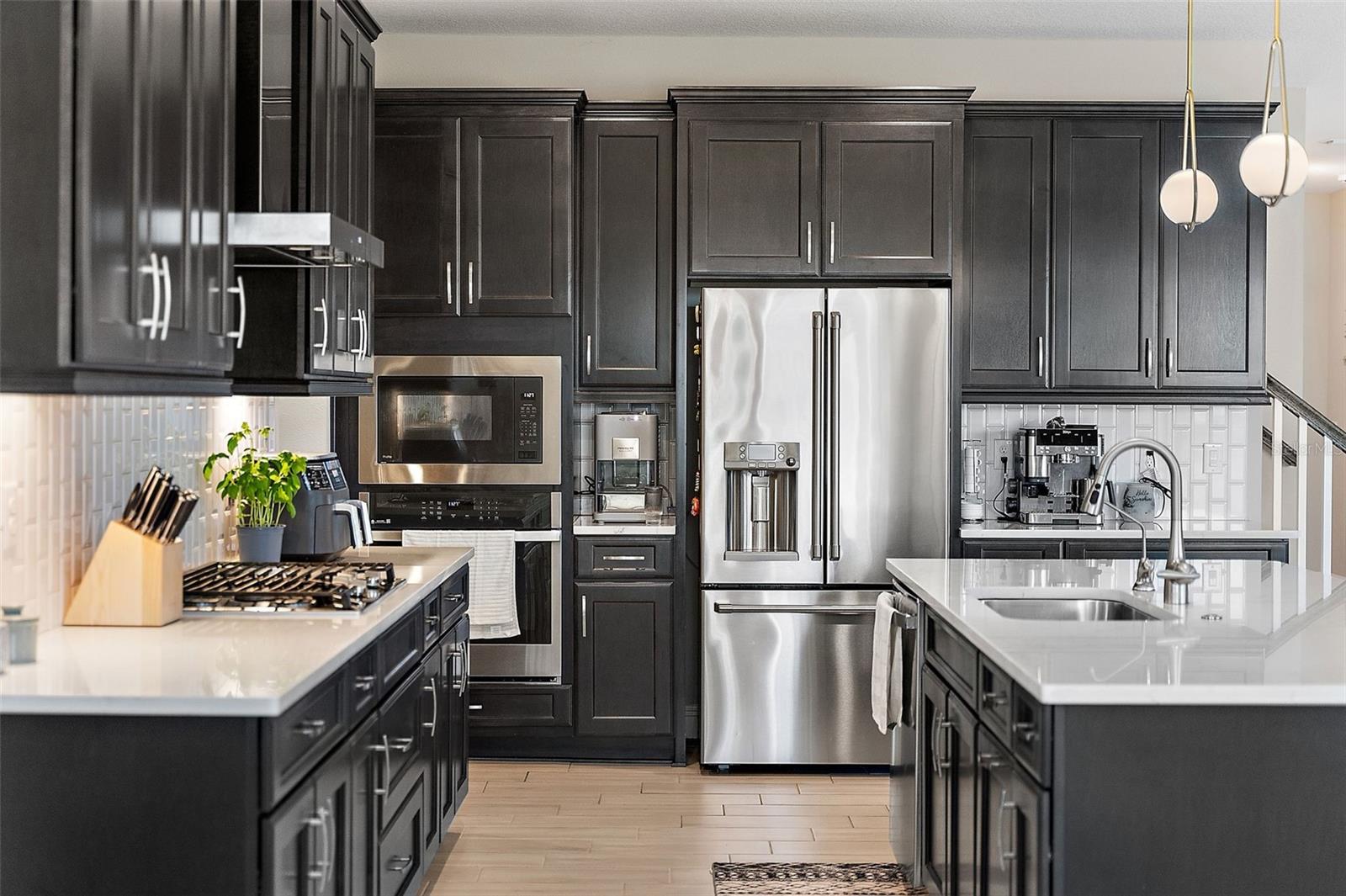 Image 6 of 47 For 8310 Carrhill Place