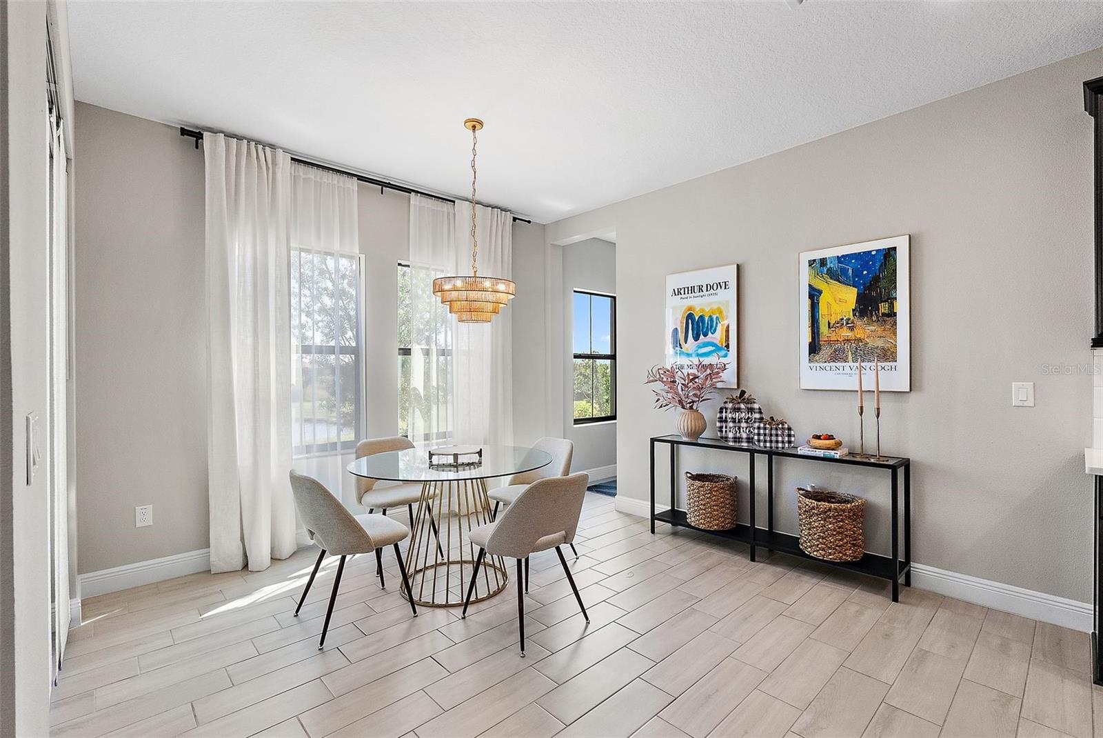 Image 7 of 47 For 8310 Carrhill Place