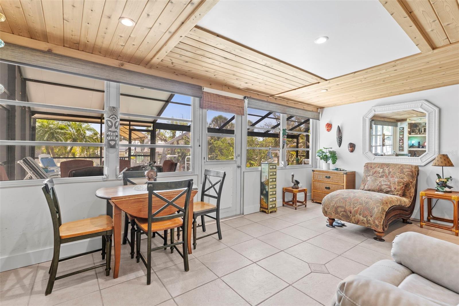 Image 23 of 36 For 595 Denburn Court